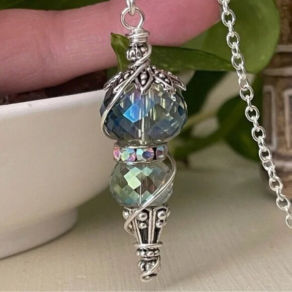 Handmade Faceted Crystal Dowsing Pendulum, Metaphysical, Chakra Energy Healing - Picture 2 of 9